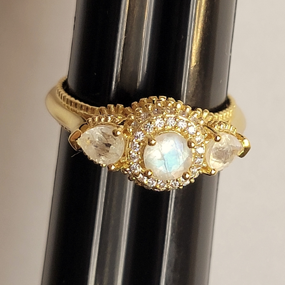 Hespera Paloma Ring
